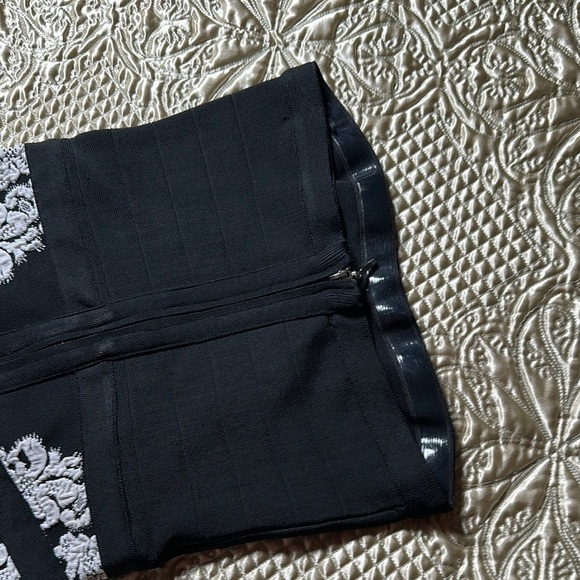 Bebe Black and White Strapless Bodycon Dress - Picture 4 of 9